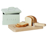 Miniaturbrotkasten mit Schneidebrett & Messer - Maileg